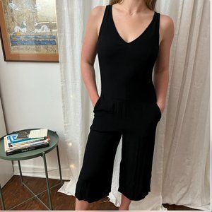 Chelsea28 wide leg black Jumpsuit Sz XS, S